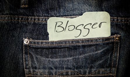 Le jeans mode Europe adulé par les blogueurs