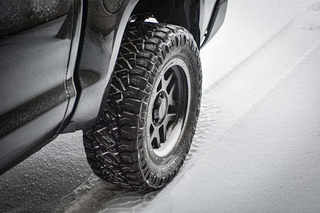 Pneus et pneus d’hiver: conseils techniques et sécurité