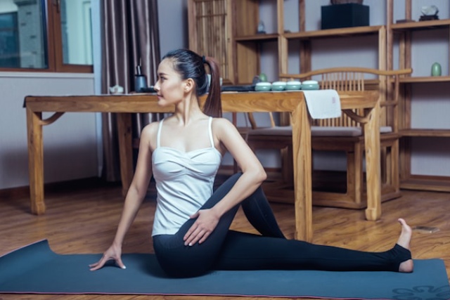 Le yoga : une méthode naturelle et efficace pour apaiser les douleurs dorsales